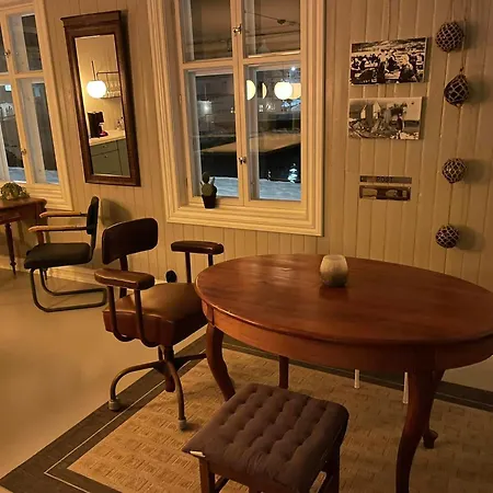 1. Etg I Dampskipsbrygga, Havn